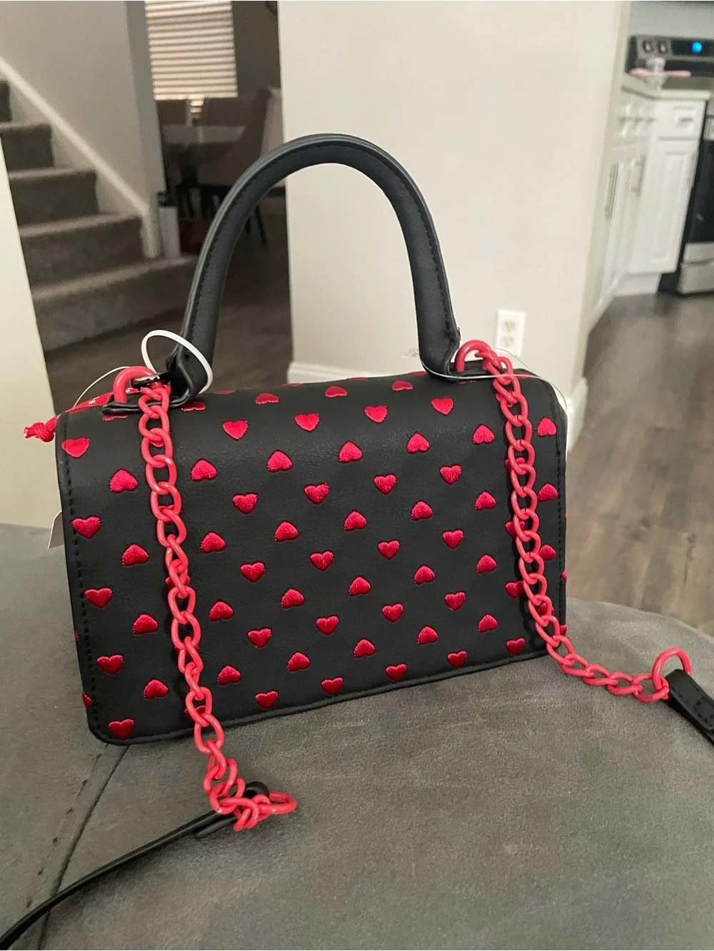 Betsey Johnson LBEVIE Black Red Hearts Crossbody Bag Purse Charm Valentines Day